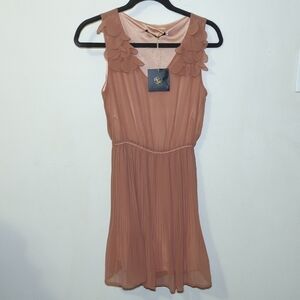 HD Design Dusty Pink Accordion Pleat Dress with Shoulder Ruffles Women's Size M